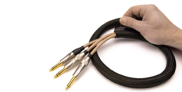 Self-closing, Side-slit Braided Sleeving Cable Management